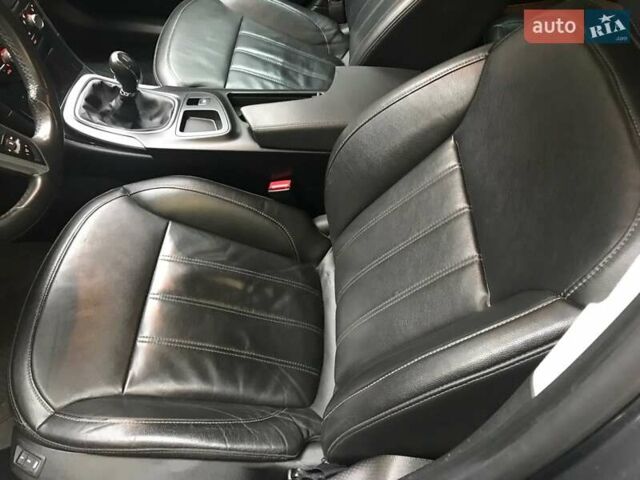 Серый Опель Инсигния, объемом двигателя 2 л и пробегом 278 тыс. км за 10000 $, фото 8 на Automoto.ua