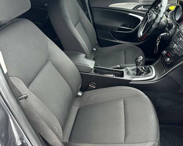 Серый Опель Инсигния, объемом двигателя 1.96 л и пробегом 251 тыс. км за 7700 $, фото 1 на Automoto.ua