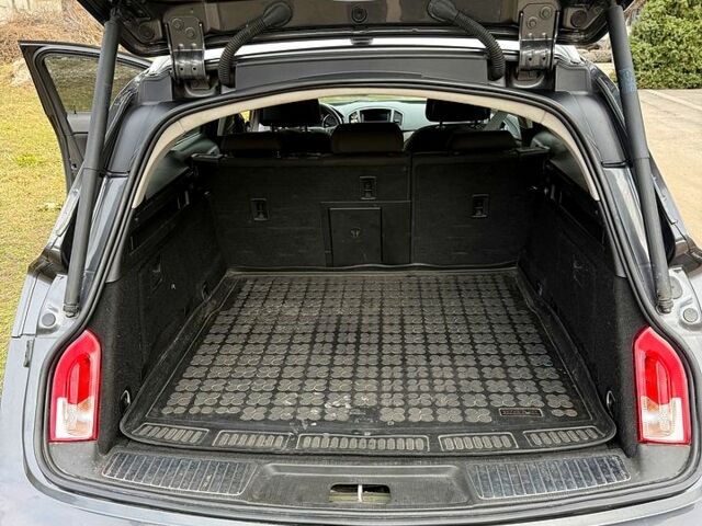 Сірий Опель Інсігнія, об'ємом двигуна 2 л та пробігом 248 тис. км за 6999 $, фото 11 на Automoto.ua