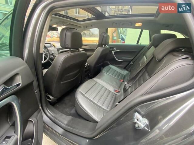 Сірий Опель Інсігнія, об'ємом двигуна 2 л та пробігом 236 тис. км за 12000 $, фото 1 на Automoto.ua