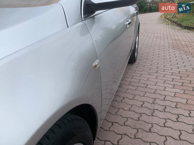 Серый Опель Инсигния, объемом двигателя 1.96 л и пробегом 215 тыс. км за 7750 $, фото 20 на Automoto.ua