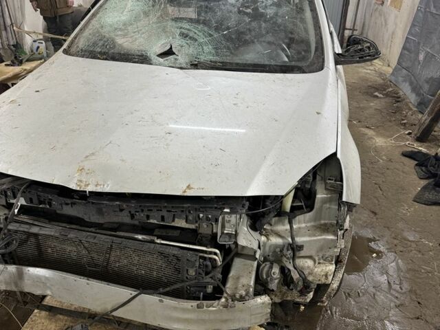 Серый Опель Инсигния, объемом двигателя 2 л и пробегом 312 тыс. км за 1800 $, фото 10 на Automoto.ua