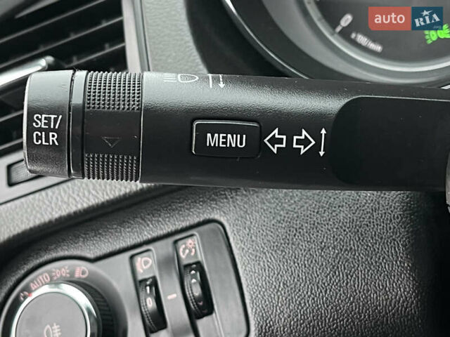 Серый Опель Инсигния, объемом двигателя 2 л и пробегом 219 тыс. км за 7650 $, фото 77 на Automoto.ua