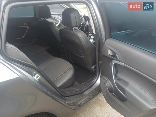 Серый Опель Инсигния, объемом двигателя 1.96 л и пробегом 261 тыс. км за 6950 $, фото 18 на Automoto.ua