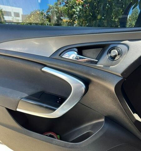 Сірий Опель Інсігнія, об'ємом двигуна 1.96 л та пробігом 254 тис. км за 7600 $, фото 12 на Automoto.ua