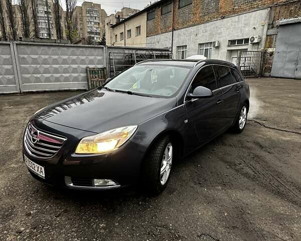 Серый Опель Инсигния, объемом двигателя 1.96 л и пробегом 271 тыс. км за 7500 $, фото 5 на Automoto.ua