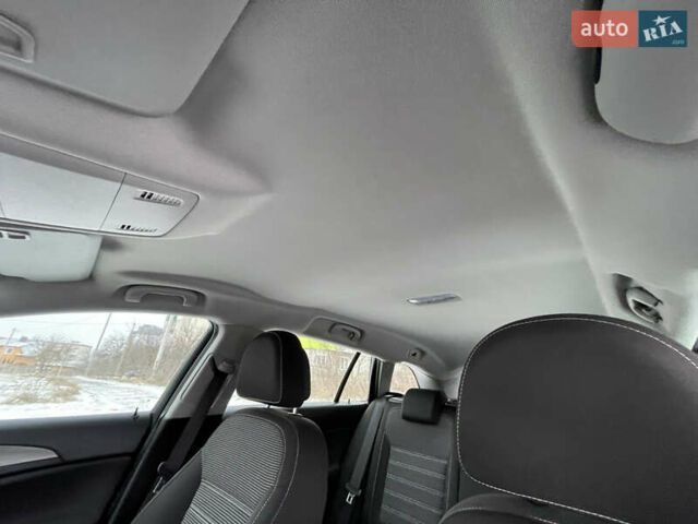 Серый Опель Инсигния, объемом двигателя 2 л и пробегом 219 тыс. км за 7650 $, фото 85 на Automoto.ua