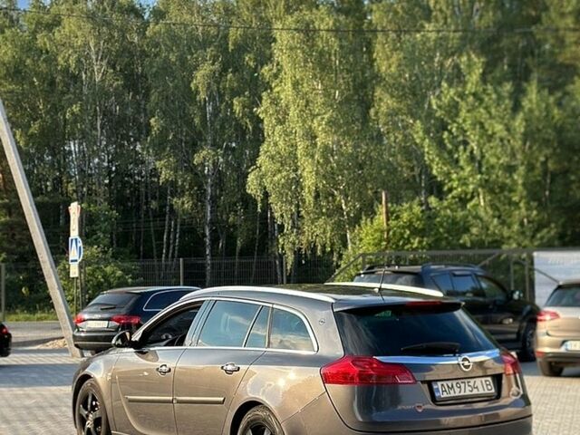 Сірий Опель Інсігнія, об'ємом двигуна 2 л та пробігом 210 тис. км за 7100 $, фото 46 на Automoto.ua