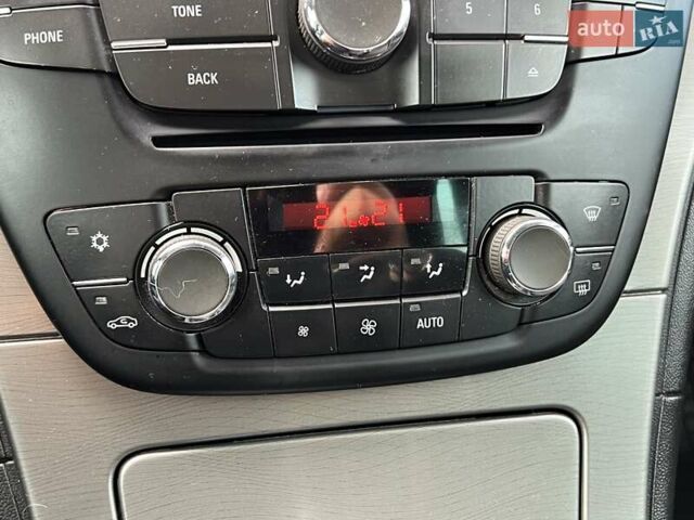 Серый Опель Инсигния, объемом двигателя 2 л и пробегом 249 тыс. км за 6999 $, фото 20 на Automoto.ua