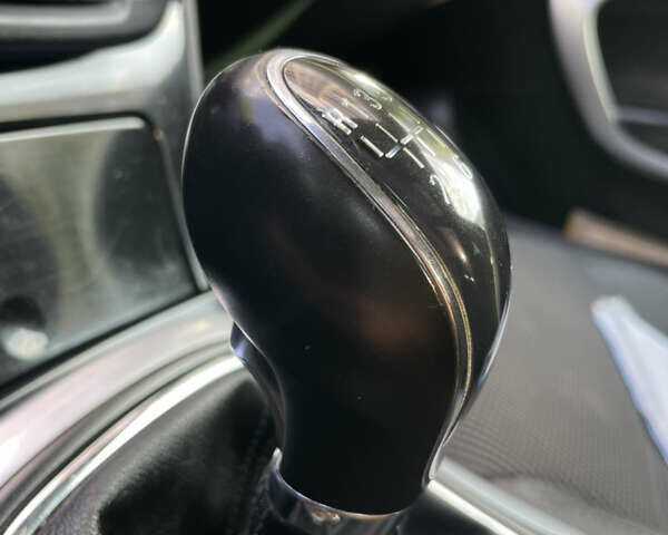 Серый Опель Инсигния, объемом двигателя 2 л и пробегом 219 тыс. км за 7800 $, фото 38 на Automoto.ua