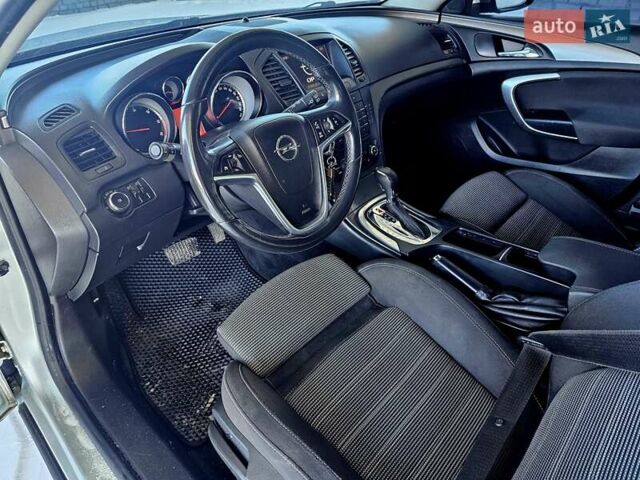 Сірий Опель Інсігнія, об'ємом двигуна 1.96 л та пробігом 254 тис. км за 7899 $, фото 17 на Automoto.ua