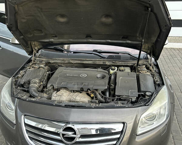 Сірий Опель Інсігнія, об'ємом двигуна 2 л та пробігом 256 тис. км за 7600 $, фото 20 на Automoto.ua