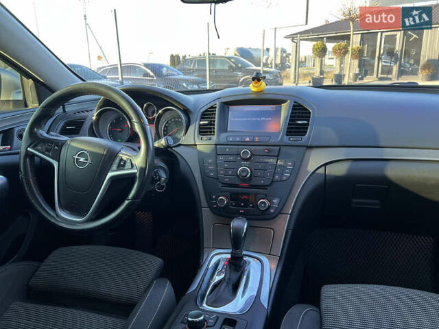 Серый Опель Инсигния, объемом двигателя 2 л и пробегом 323 тыс. км за 6900 $, фото 17 на Automoto.ua