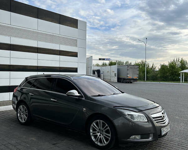 Сірий Опель Інсігнія, об'ємом двигуна 2 л та пробігом 256 тис. км за 7600 $, фото 7 на Automoto.ua