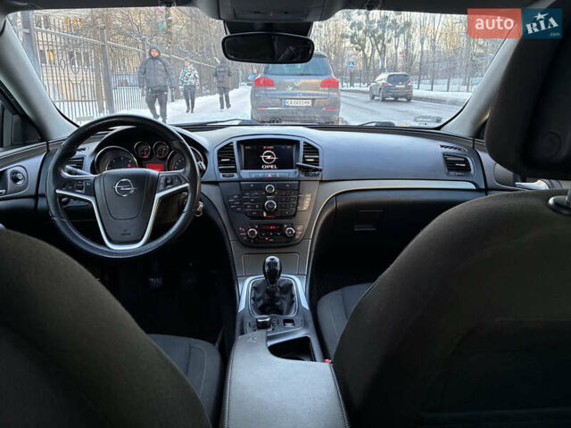 Серый Опель Инсигния, объемом двигателя 2 л и пробегом 325 тыс. км за 6340 $, фото 10 на Automoto.ua