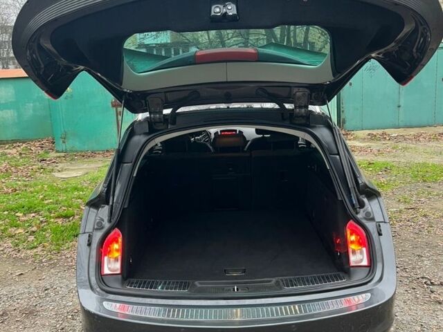 Серый Опель Инсигния, объемом двигателя 2 л и пробегом 299 тыс. км за 6700 $, фото 5 на Automoto.ua