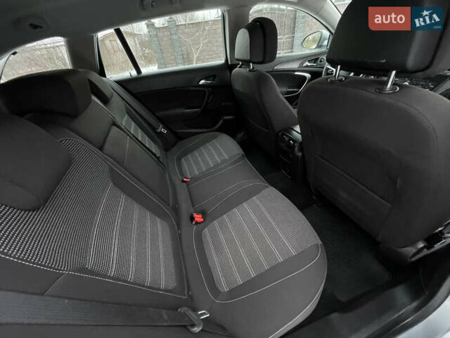 Серый Опель Инсигния, объемом двигателя 2 л и пробегом 219 тыс. км за 7650 $, фото 66 на Automoto.ua