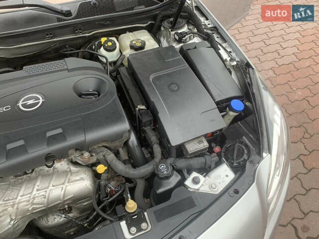 Серый Опель Инсигния, объемом двигателя 1.96 л и пробегом 215 тыс. км за 7750 $, фото 34 на Automoto.ua