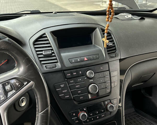 Сірий Опель Інсігнія, об'ємом двигуна 2 л та пробігом 256 тис. км за 7600 $, фото 18 на Automoto.ua