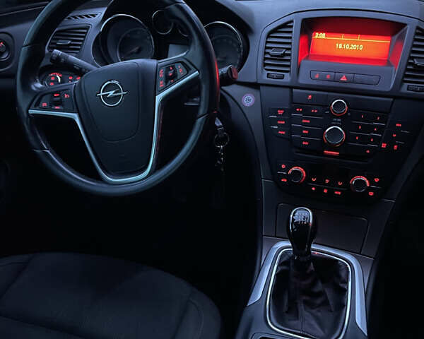 Серый Опель Инсигния, объемом двигателя 1.96 л и пробегом 265 тыс. км за 7550 $, фото 11 на Automoto.ua