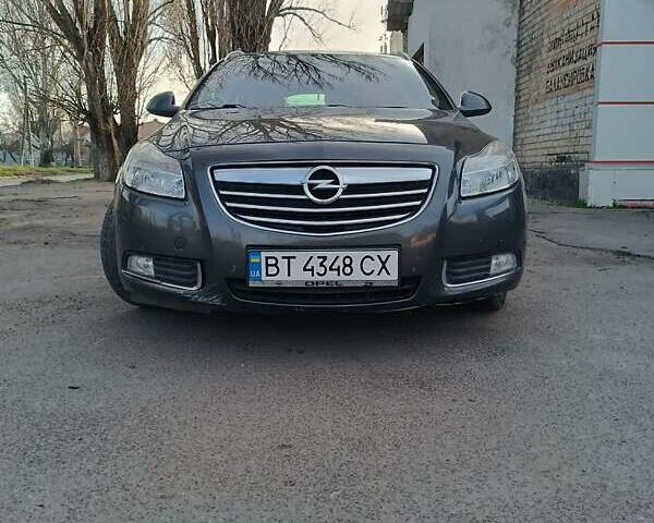 Сірий Опель Інсігнія, об'ємом двигуна 1.96 л та пробігом 240 тис. км за 7600 $, фото 5 на Automoto.ua