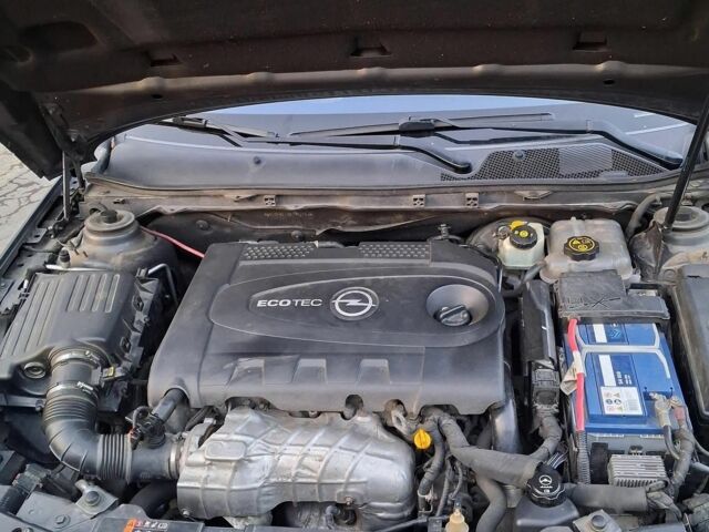 Серый Опель Инсигния, объемом двигателя 2 л и пробегом 2 тыс. км за 7000 $, фото 6 на Automoto.ua