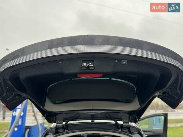 Серый Опель Инсигния, объемом двигателя 1.96 л и пробегом 270 тыс. км за 8500 $, фото 15 на Automoto.ua