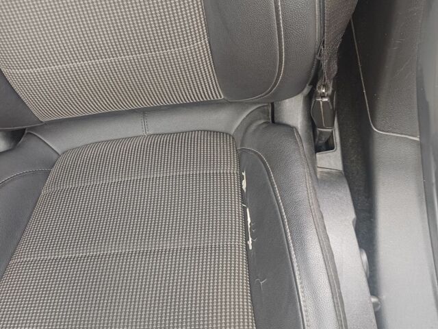 Сірий Опель Інсігнія, об'ємом двигуна 2 л та пробігом 261 тис. км за 6950 $, фото 16 на Automoto.ua