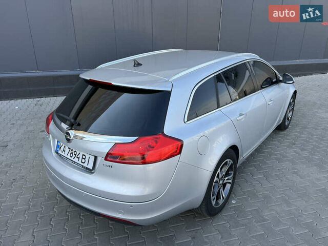 Серый Опель Инсигния, объемом двигателя 1.96 л и пробегом 240 тыс. км за 7600 $, фото 7 на Automoto.ua