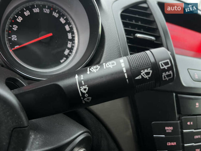 Серый Опель Инсигния, объемом двигателя 2 л и пробегом 219 тыс. км за 7650 $, фото 76 на Automoto.ua