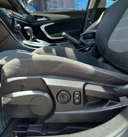 Сірий Опель Інсігнія, об'ємом двигуна 1.96 л та пробігом 254 тис. км за 7600 $, фото 10 на Automoto.ua