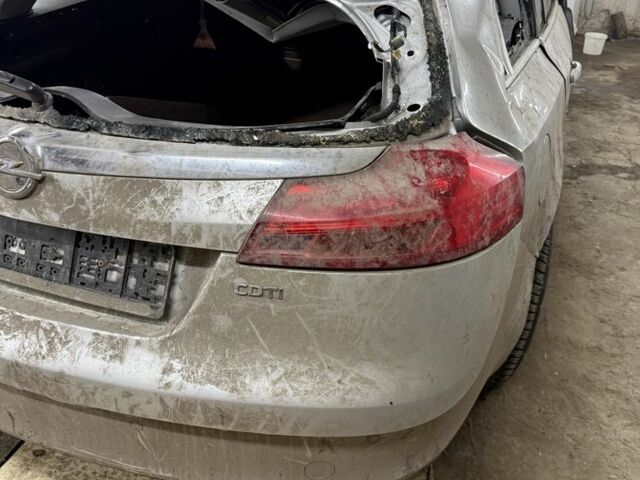 Серый Опель Инсигния, объемом двигателя 2 л и пробегом 312 тыс. км за 1800 $, фото 11 на Automoto.ua