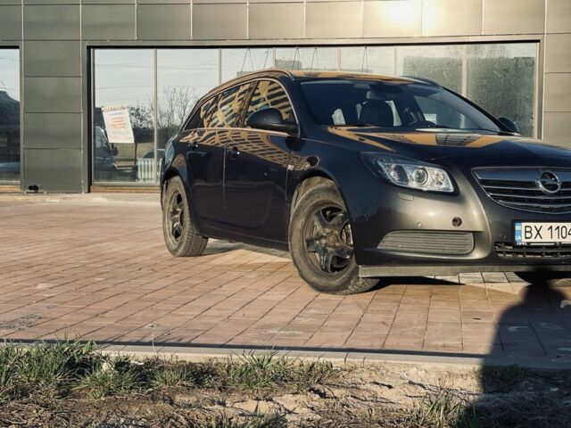 Серый Опель Инсигния, объемом двигателя 2 л и пробегом 3 тыс. км за 8000 $, фото 1 на Automoto.ua