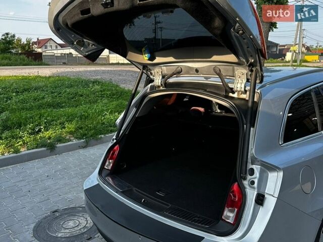 Серый Опель Инсигния, объемом двигателя 1.96 л и пробегом 265 тыс. км за 8000 $, фото 7 на Automoto.ua