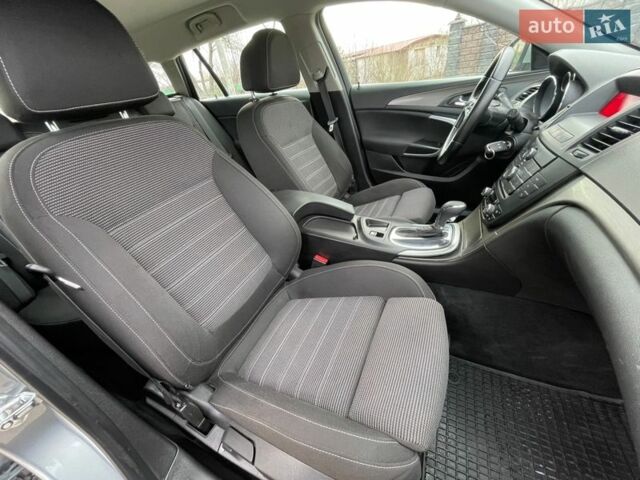 Серый Опель Инсигния, объемом двигателя 2 л и пробегом 220 тыс. км за 7250 $, фото 44 на Automoto.ua