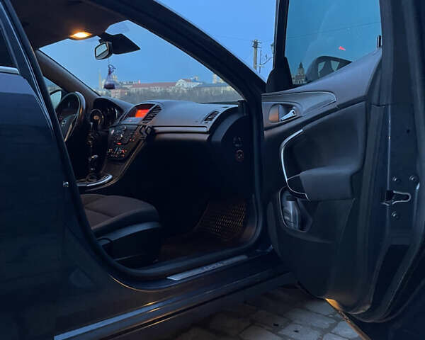 Серый Опель Инсигния, объемом двигателя 1.96 л и пробегом 265 тыс. км за 7550 $, фото 15 на Automoto.ua