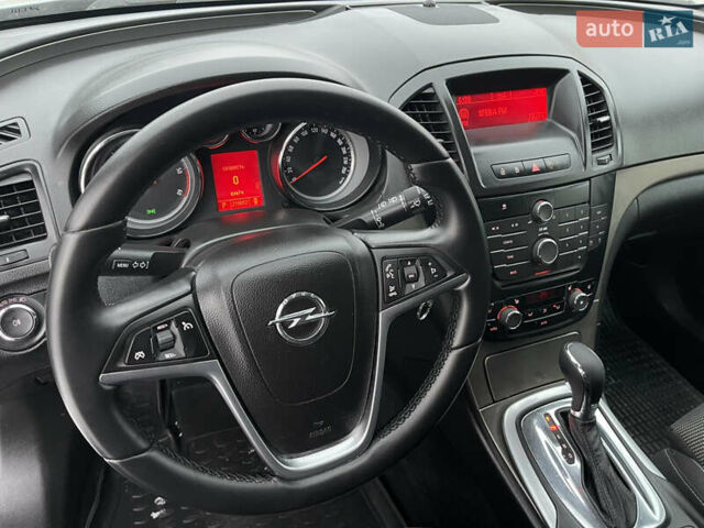 Серый Опель Инсигния, объемом двигателя 2 л и пробегом 219 тыс. км за 7650 $, фото 72 на Automoto.ua