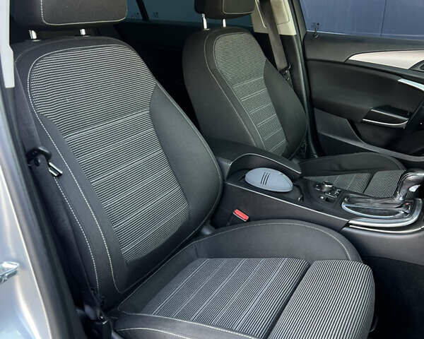 Серый Опель Инсигния, объемом двигателя 1.96 л и пробегом 240 тыс. км за 7600 $, фото 18 на Automoto.ua