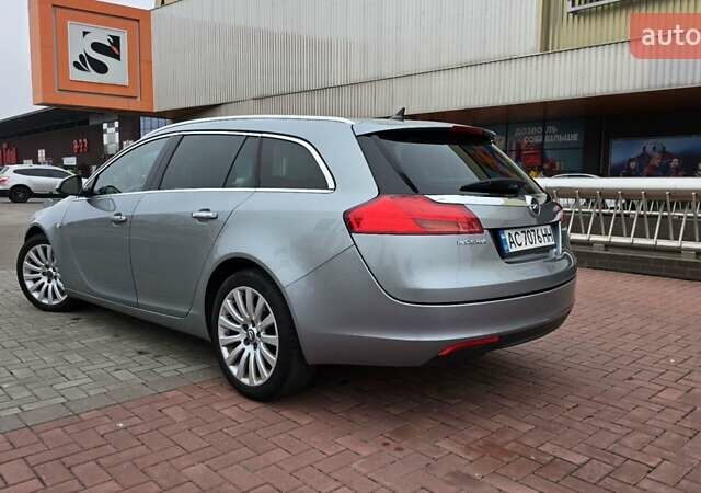 Серый Опель Инсигния, объемом двигателя 1.96 л и пробегом 235 тыс. км за 8000 $, фото 6 на Automoto.ua