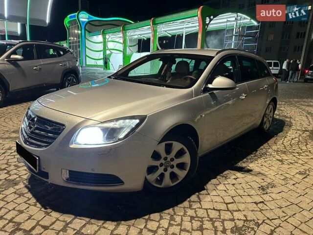 Серый Опель Инсигния, объемом двигателя 1.96 л и пробегом 274 тыс. км за 7400 $, фото 2 на Automoto.ua