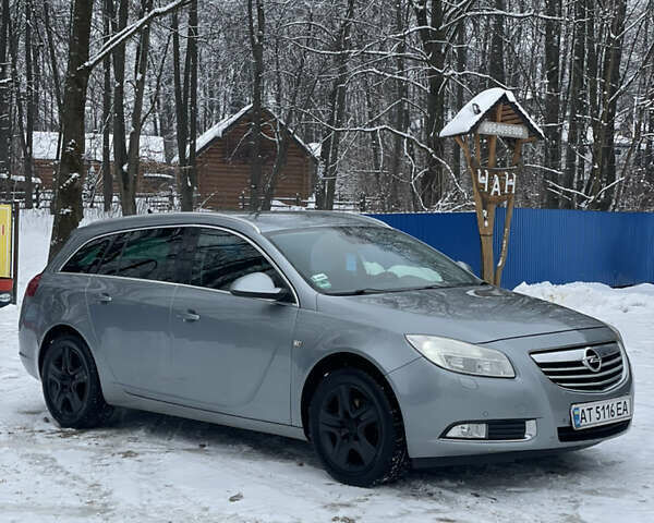 Серый Опель Инсигния, объемом двигателя 1.96 л и пробегом 390 тыс. км за 5950 $, фото 3 на Automoto.ua