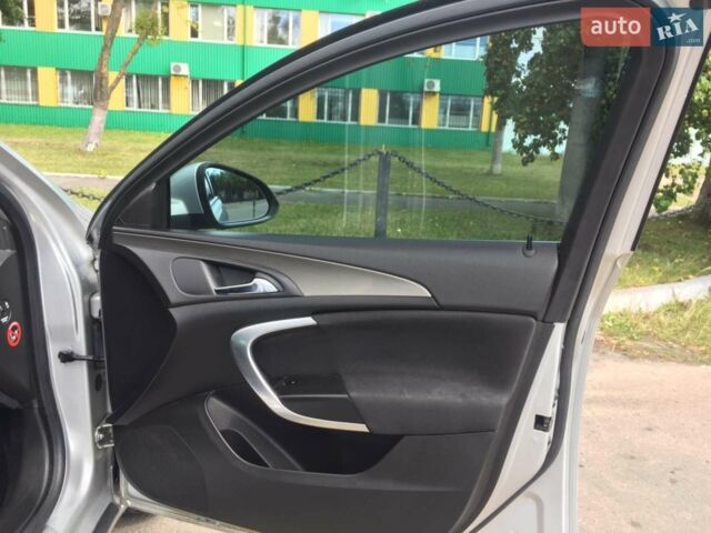 Сірий Опель Інсігнія, об'ємом двигуна 2 л та пробігом 282 тис. км за 7900 $, фото 15 на Automoto.ua
