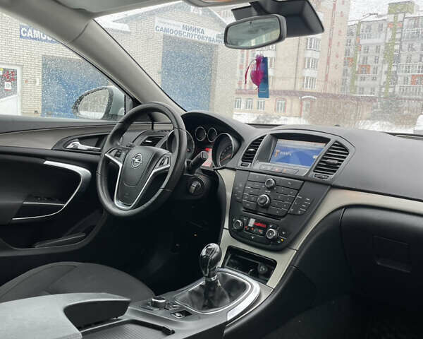 Серый Опель Инсигния, объемом двигателя 1.96 л и пробегом 390 тыс. км за 6300 $, фото 12 на Automoto.ua