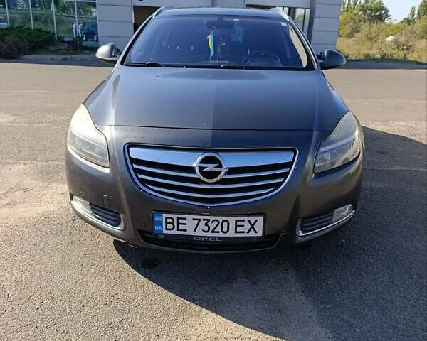Серый Опель Инсигния, объемом двигателя 1.96 л и пробегом 260 тыс. км за 7000 $, фото 7 на Automoto.ua