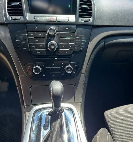 Сірий Опель Інсігнія, об'ємом двигуна 1.96 л та пробігом 254 тис. км за 7600 $, фото 8 на Automoto.ua