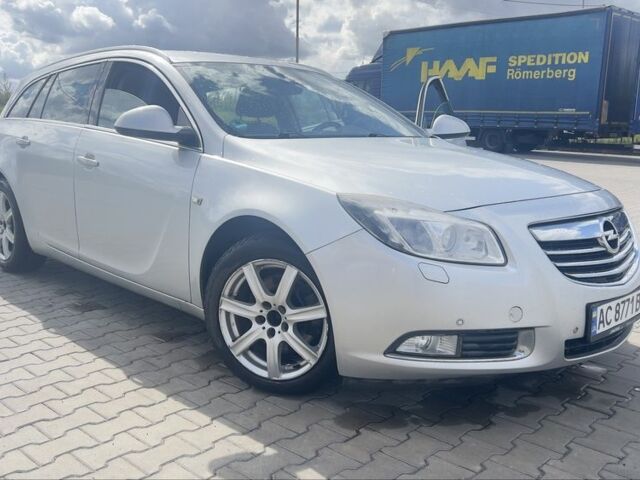 Опель Инсигния 2011 в Луцке на Automoto.ua Серый Опель Инсигния, объемом двигателя 0 л и пробегом 216 тыс. км за 8200 $, фото 3 на Automoto.ua