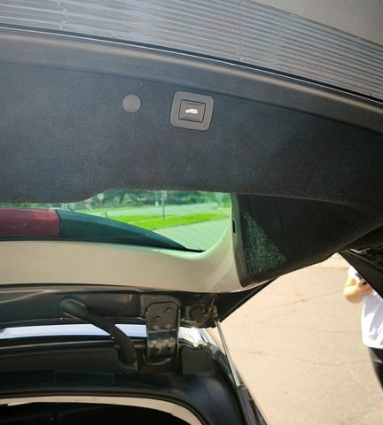 Сірий Опель Інсігнія, об'ємом двигуна 2 л та пробігом 265 тис. км за 8800 $, фото 7 на Automoto.ua