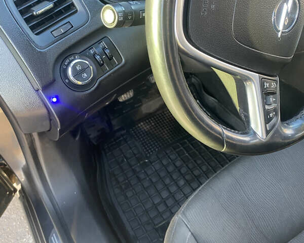 Сірий Опель Інсігнія, об'ємом двигуна 1.96 л та пробігом 227 тис. км за 6999 $, фото 21 на Automoto.ua