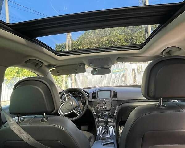 Серый Опель Инсигния, объемом двигателя 1.96 л и пробегом 284 тыс. км за 8900 $, фото 1 на Automoto.ua