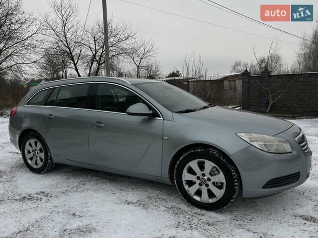 Серый Опель Инсигния, объемом двигателя 2 л и пробегом 219 тыс. км за 7650 $, фото 38 на Automoto.ua